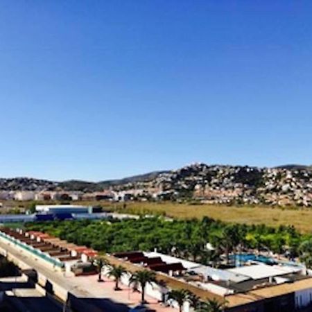 Apartamentos Deluxe Pompeya 2 Peniscola Bagian luar foto
